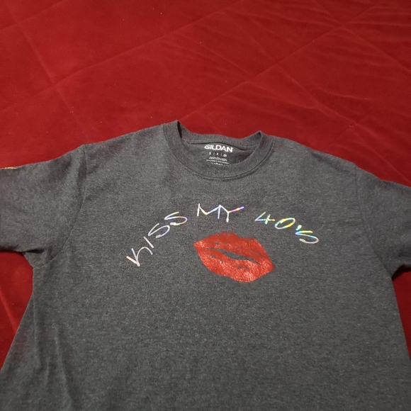 T-shirt - Picture 2 of 3